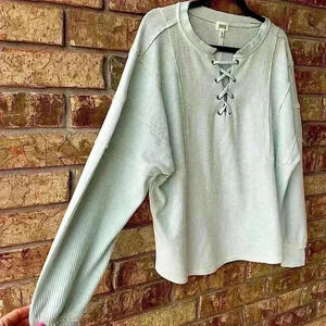 Women’s BKE Long Sleeve Lace Up Raw Edge Waffle Knit Top Shirt Mint Small